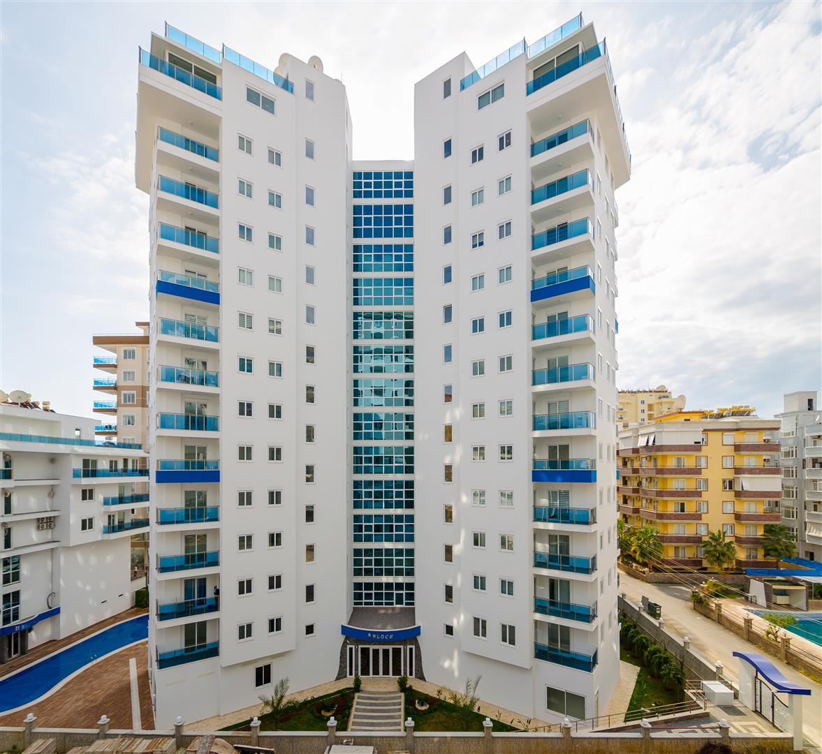 Современный комплекс в центре района Махмутлар