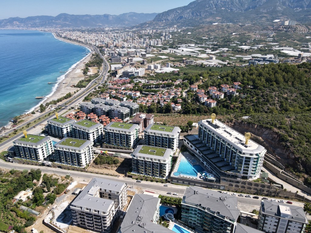 Грандиозный жилой комплекс, площадью 25.000м2, на первой береговой линии с приватным пляжем  - Фото 1