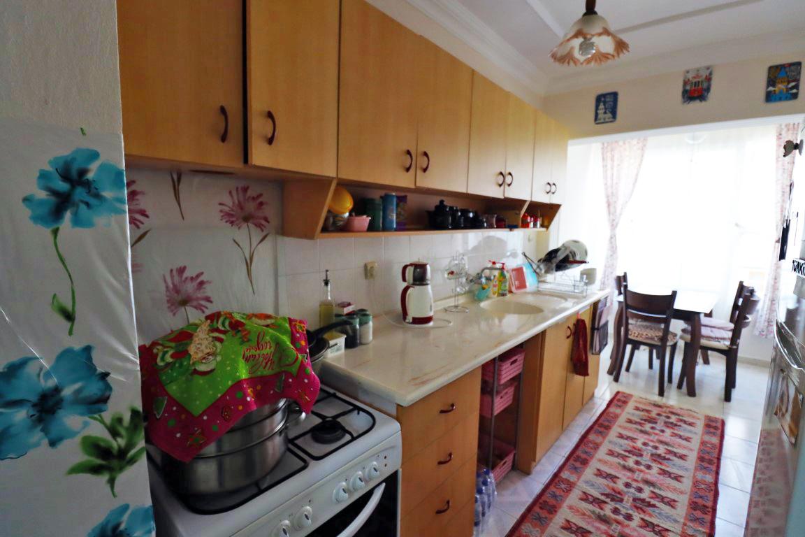 Трехкомнатная квартира с отдельной кухней по очень доступной цене - Фото 11