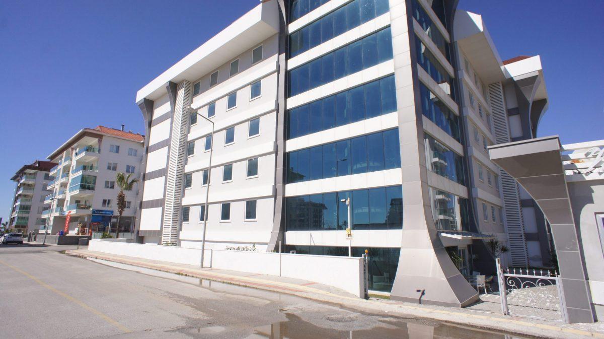 Двухуровневые апартаменты на второй береговой линии в районе Кестель 