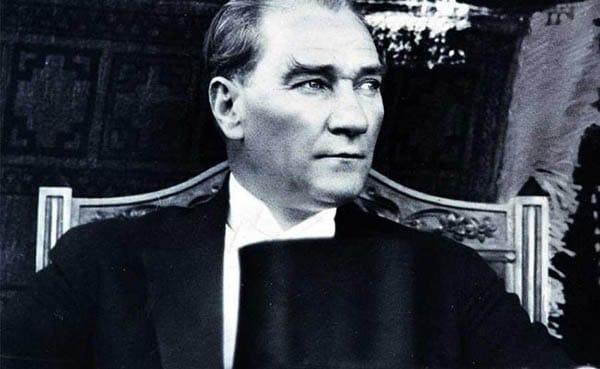 В Турции почтили память Ататюрка в 83-ю годовщину его смерти