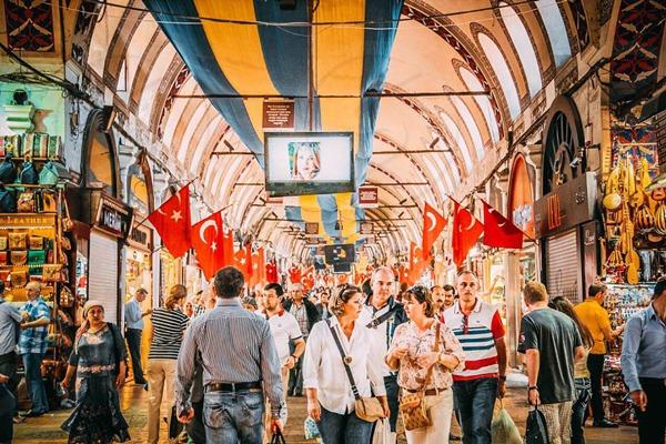 Крупные торговые сети Турции скинули цены на продукты