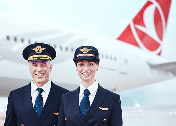 Авиакомпания Turkish Airlines нанимает новый персонал и повышает зарплаты