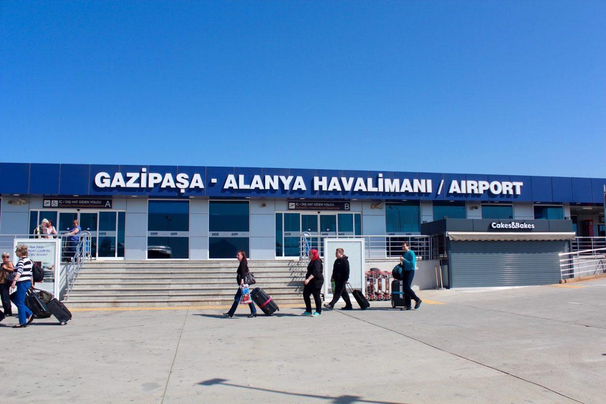 Аэропорт Газипаша принимает все больше рейсов из Европы