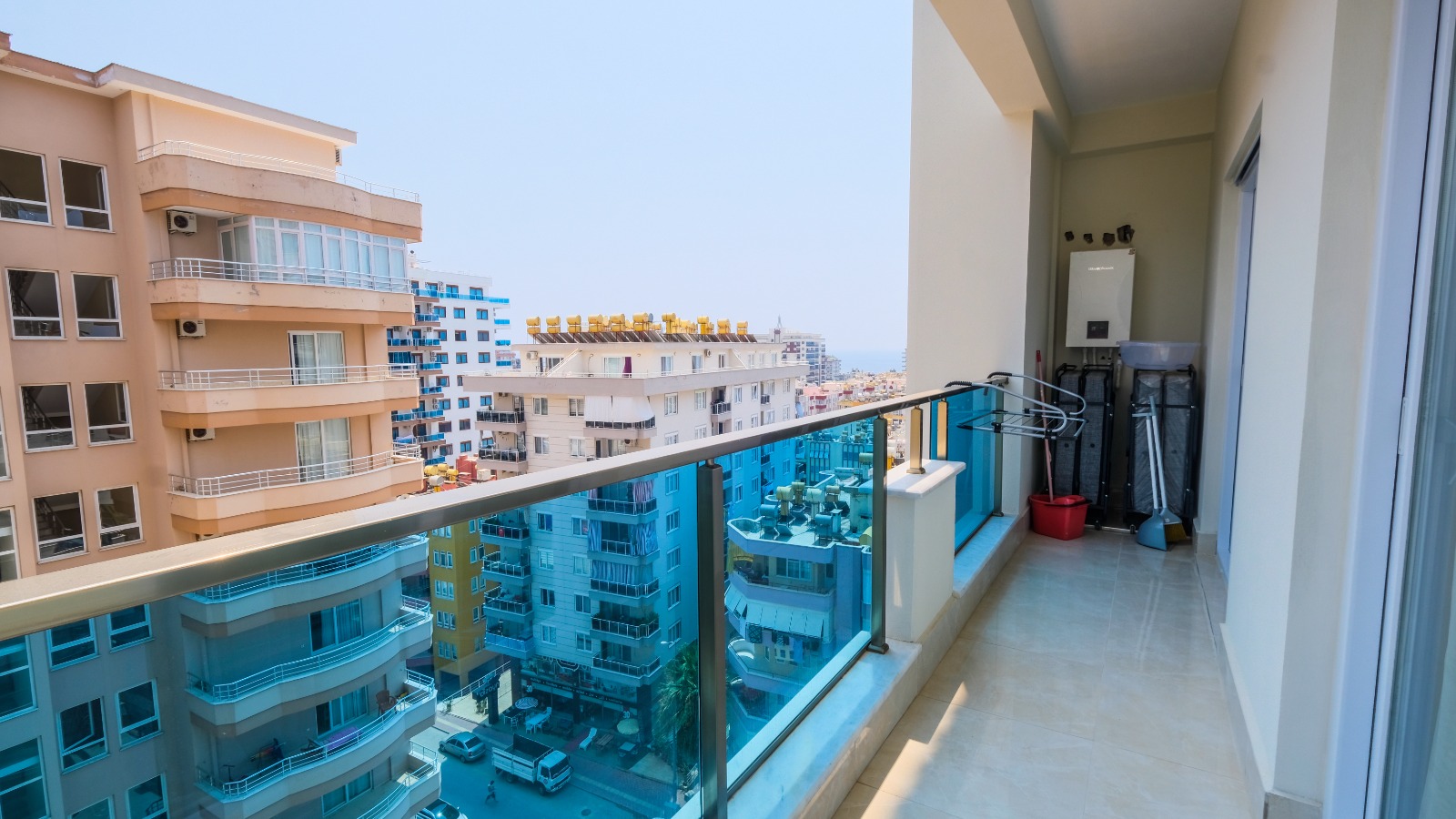 Просторная, меблированная квартира с видом на море в районе Махмутлар - Фото 17