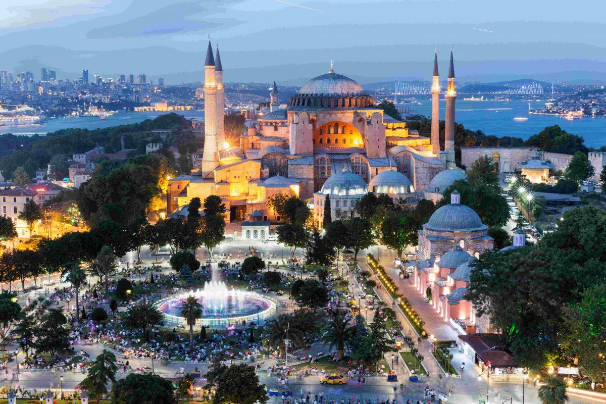 Стамбул вошел в 20 лучших городов мира