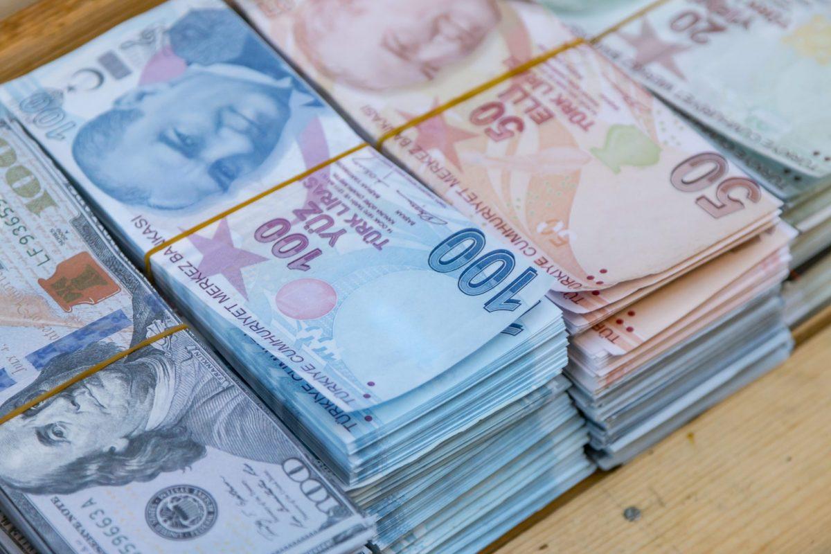 Президент Турции объявил о повышении минимальной зарплаты