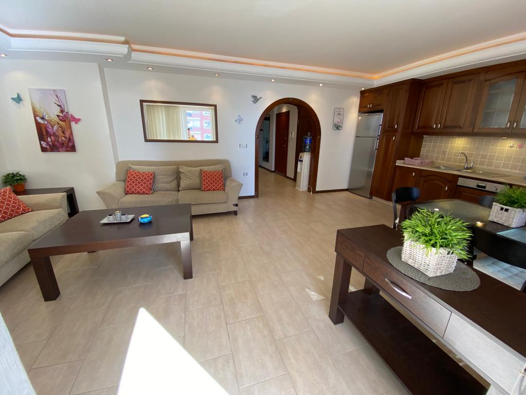 Меблированная квартира с двумя балконами и двумя ванными комнатами и видом на море в районе Махмутлар  - Фото 3