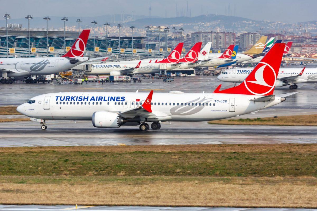 Через аэропорты Турции прошло 182,3 млн пассажиров в 2022 году