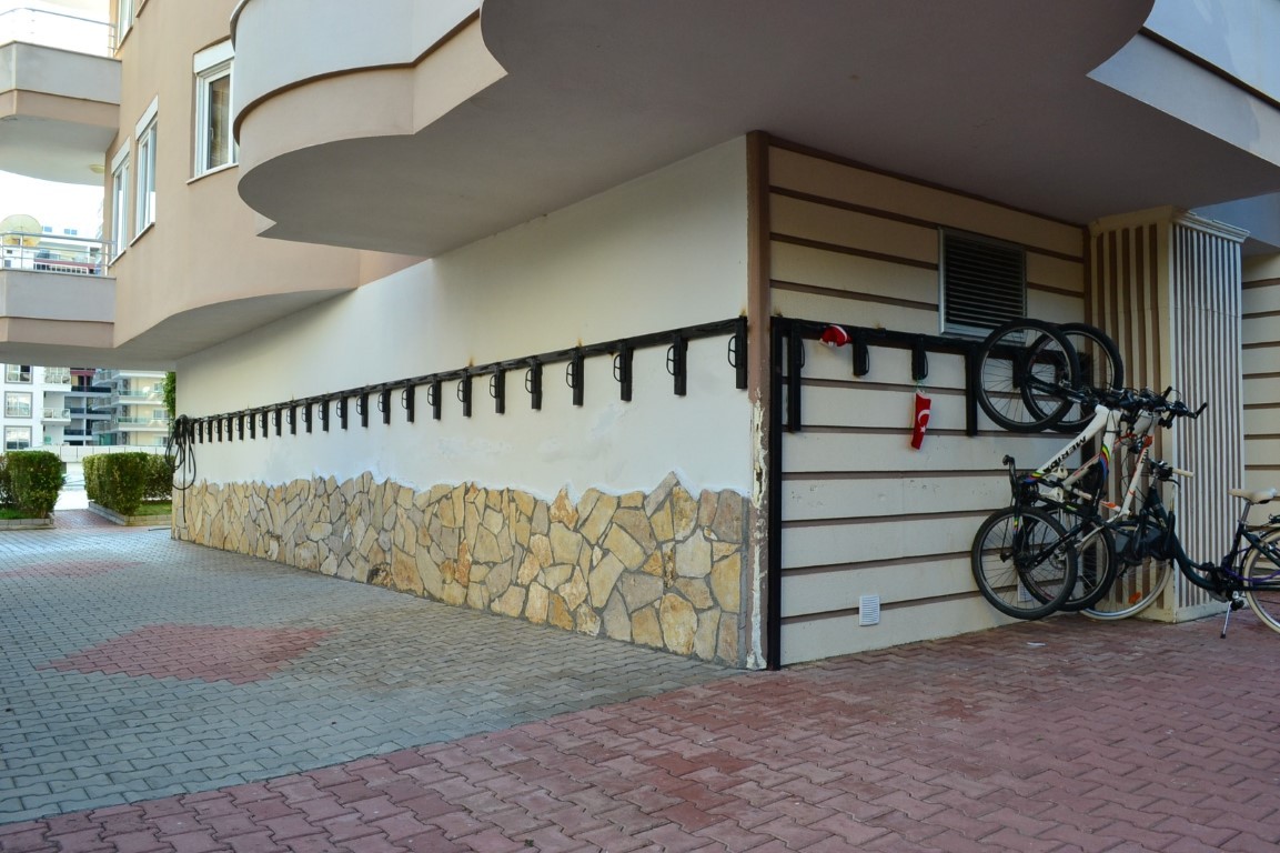 Трёхкомнатная меблированная квартира в Алании 110 м² в районе Махмутлар - Фото 14