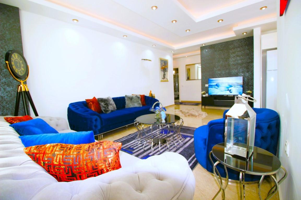 Меблированная квартира в Алании планировкой 2+1 в 300 метрах от пляжа, Турция