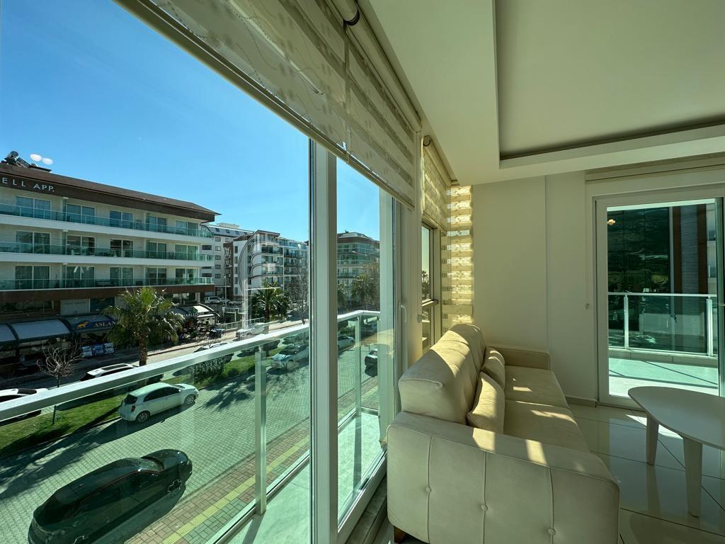 Двухкомнатные меблированные апартаменты  в 50 метрах от моря в Кестеле, Алания - Фото 8