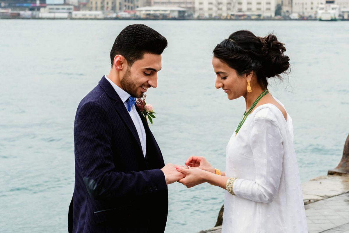 В Турции начали позже вступать в брак