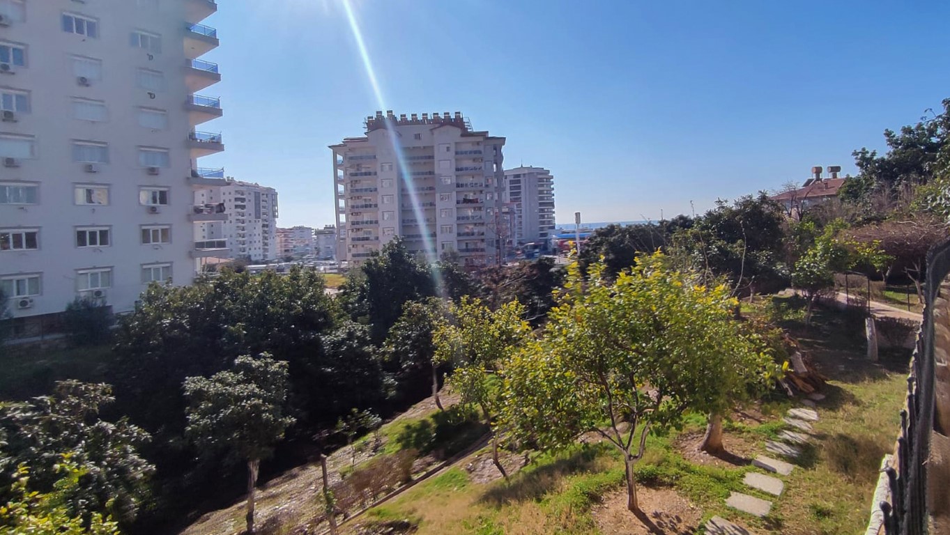 Трехкомнатные апартаменты площадью 120 м2 с застекленными террасами и видом на море в районе Джикджилли, Алания (Турция) - Фото 5