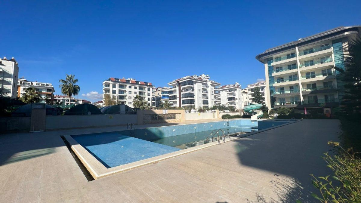 Трехкомнатные апартаменты площадью 200 м2 с видом на море в 50 метрах от пляжа в Кестеле, Алания - Фото 4
