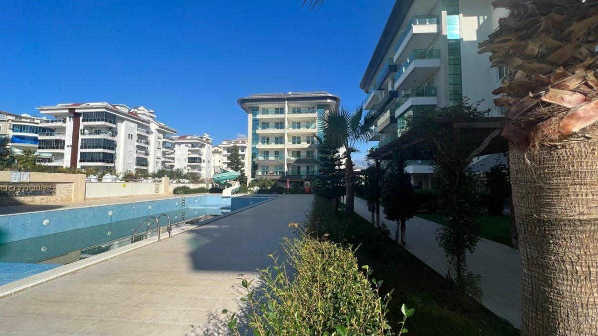Трехкомнатные апартаменты площадью 200 м2 с видом на море в 50 метрах от пляжа в Кестеле, Алания - Фото 8