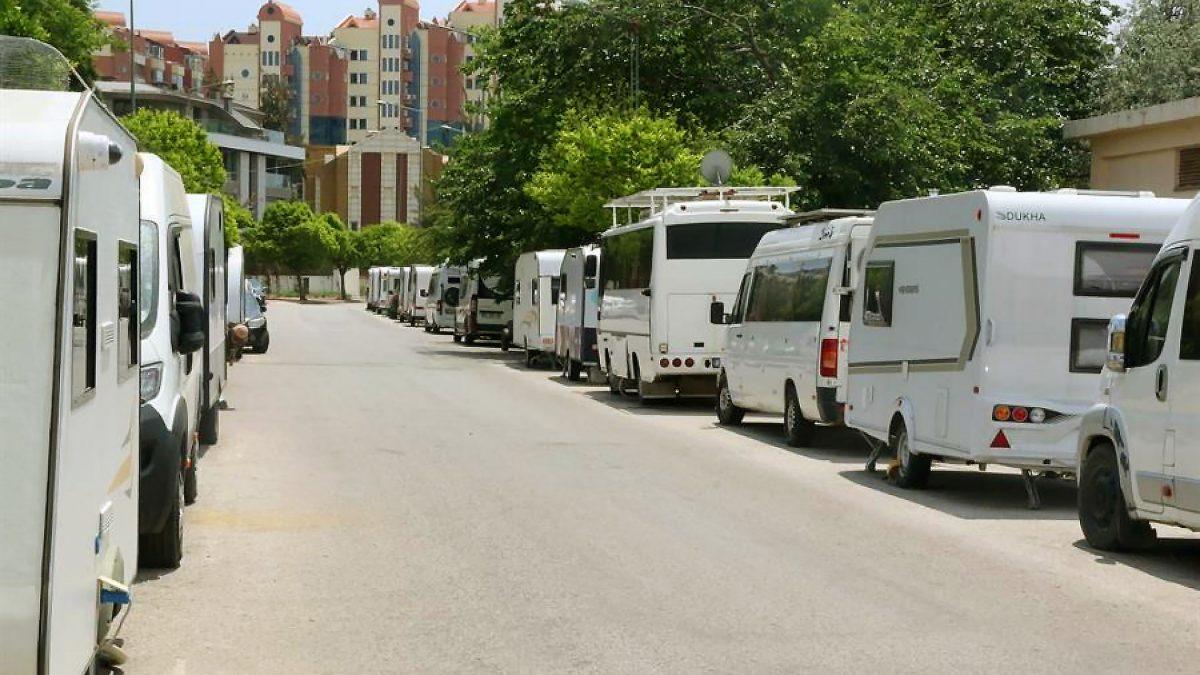 В Анталии запретят парковку домов на колесах