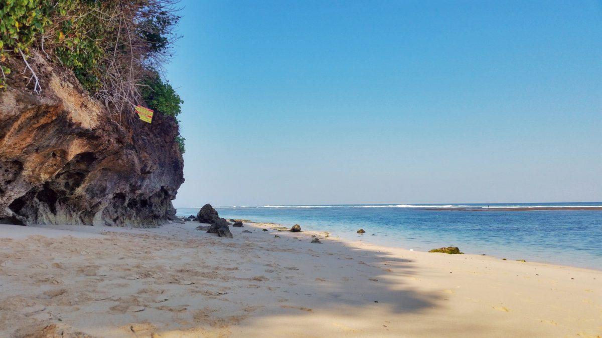 Пляж Гунунг Пайунг на Бали бьет рекорды по привлечению туристов | Mayalanya