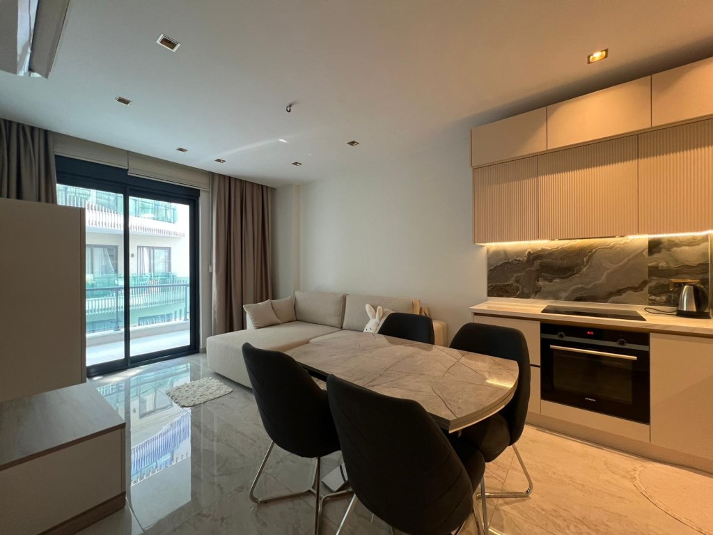 Двухкомнатная квартира 50 м² рядом с морем в центре Алании - Фото 30