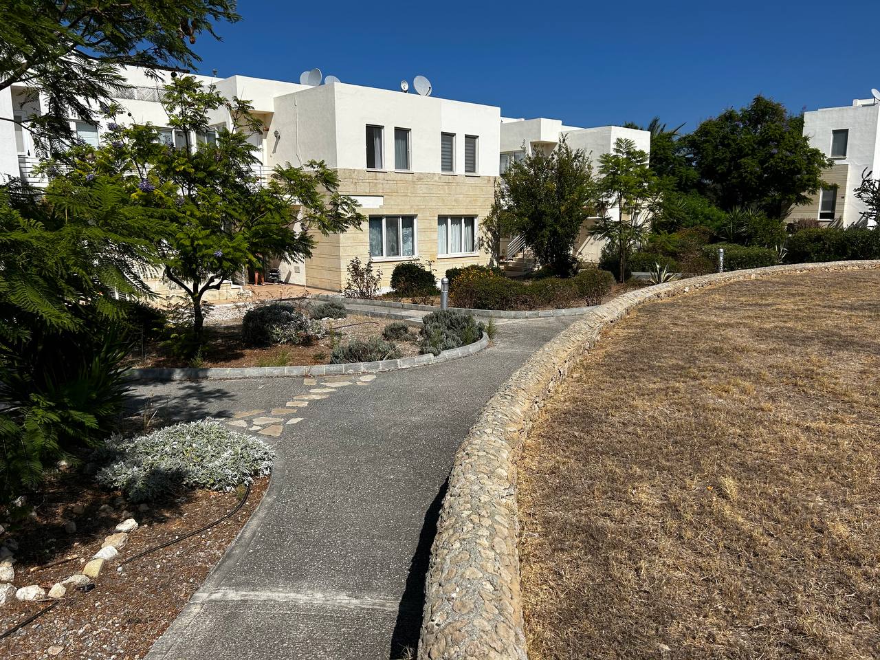 Меблированная квартира планировкой 3+1 на Северном Кипре  - Фото 3