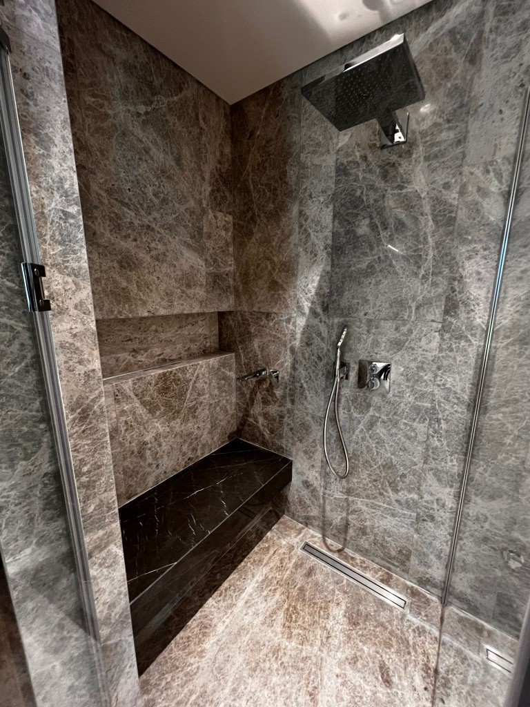 Современный жилой комплекс  с декоративным озером в городе Стамбул - Фото 29