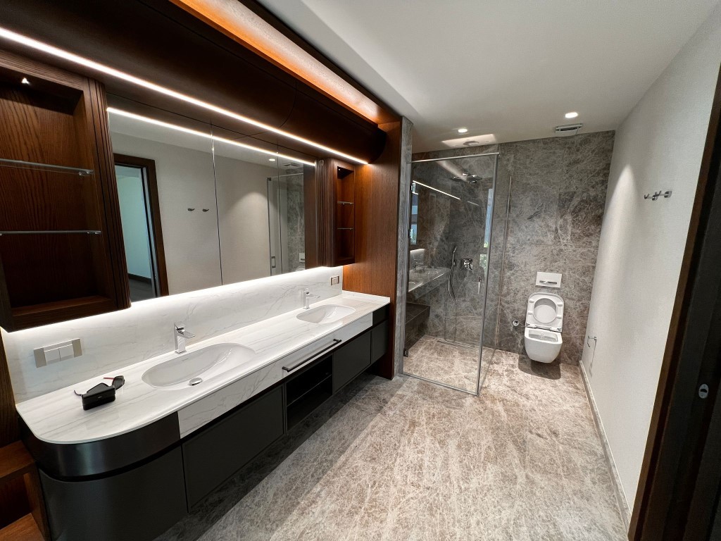 Современный жилой комплекс  с декоративным озером в городе Стамбул - Фото 30