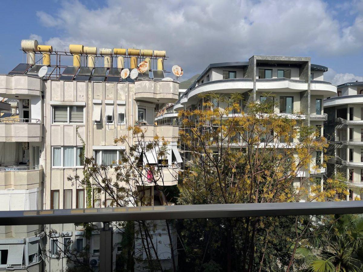 Двухкомнатная квартира с просторным балконом в центре Алании - Фото 13