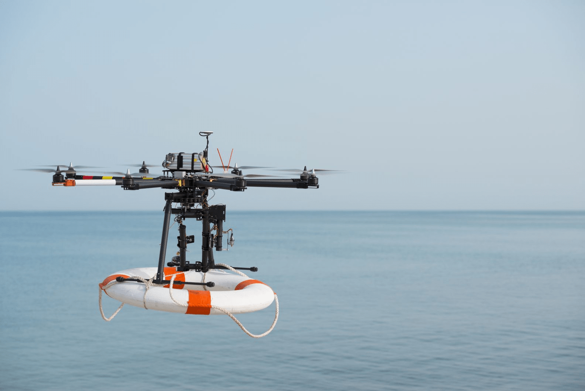 На пляжах Анталии будут работать дроны-спасатели