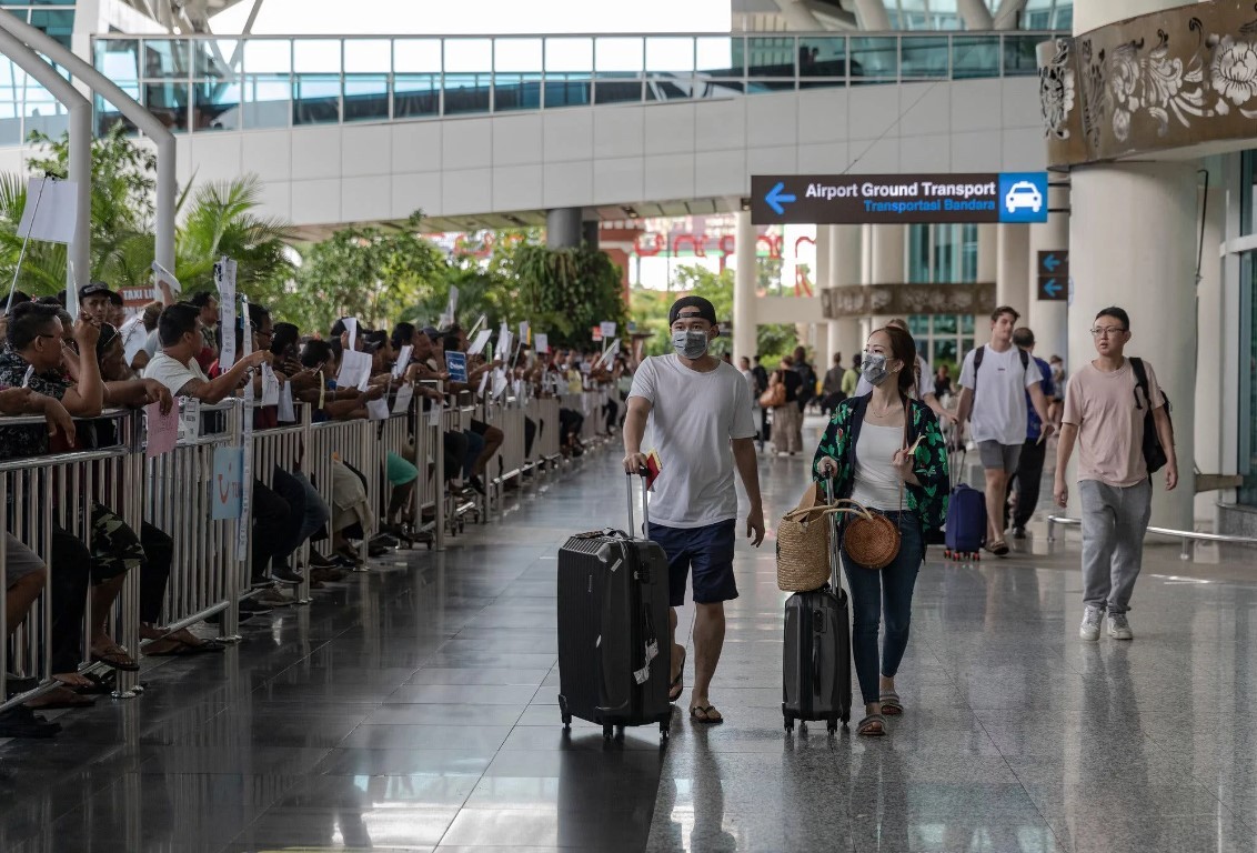 Рекордное число туристов прибыло на Бали за 10 месяцев