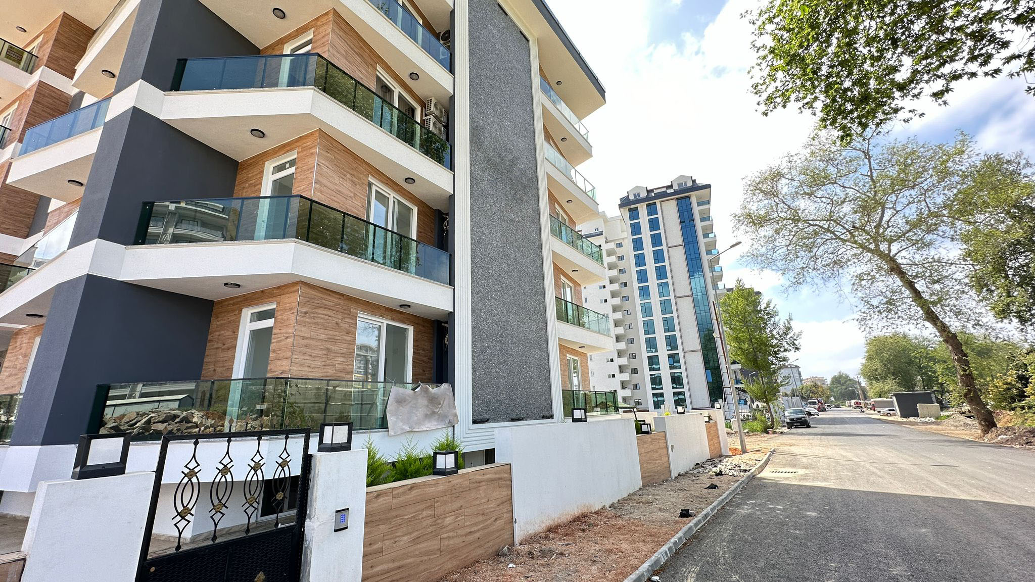 Дуплекс с планировкой 1+1 в Махмутларе всего в 550 метрах от пляжа. - Фото 2