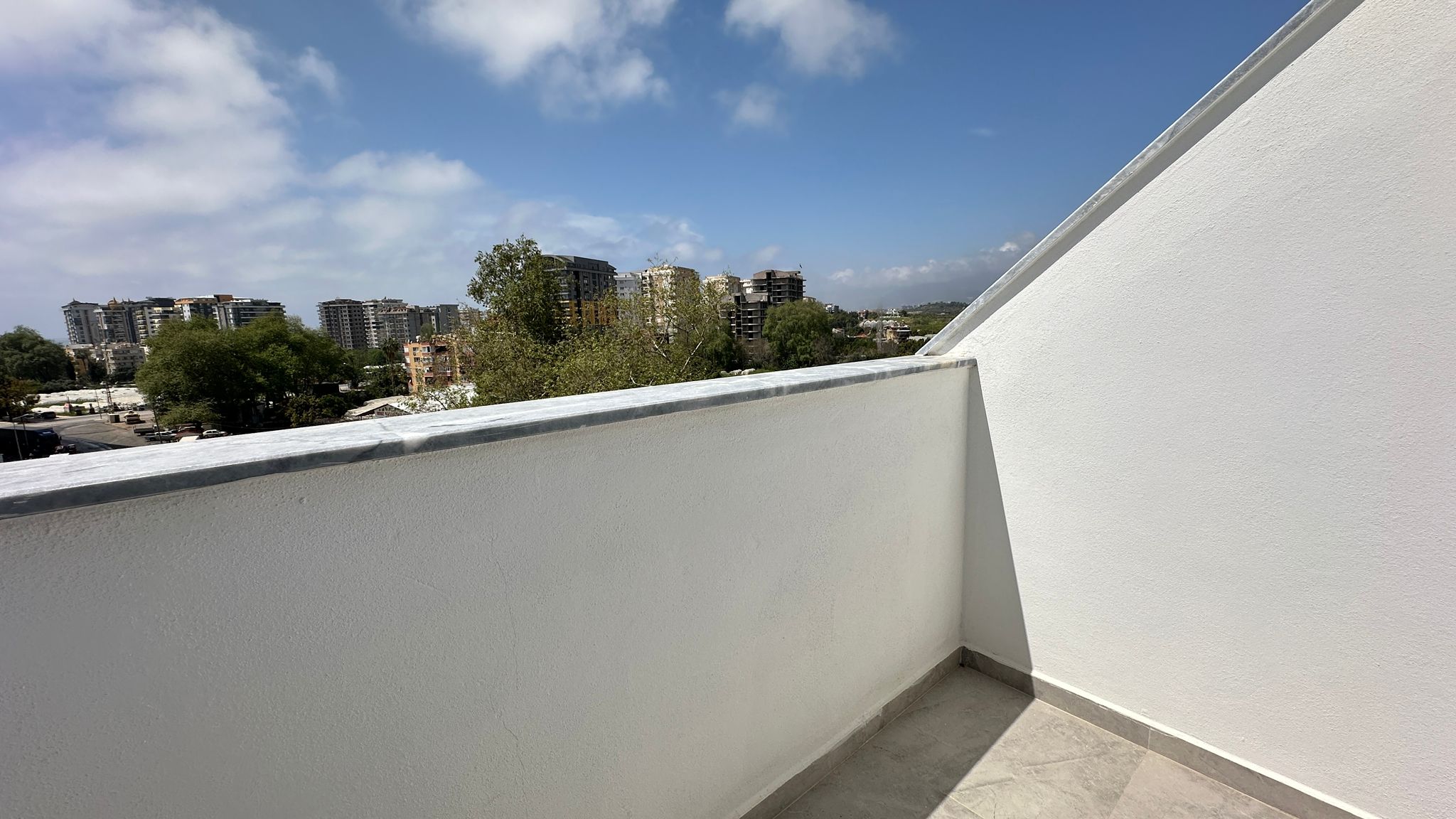 Дуплекс с планировкой 1+1 в Махмутларе всего в 550 метрах от пляжа. - Фото 15