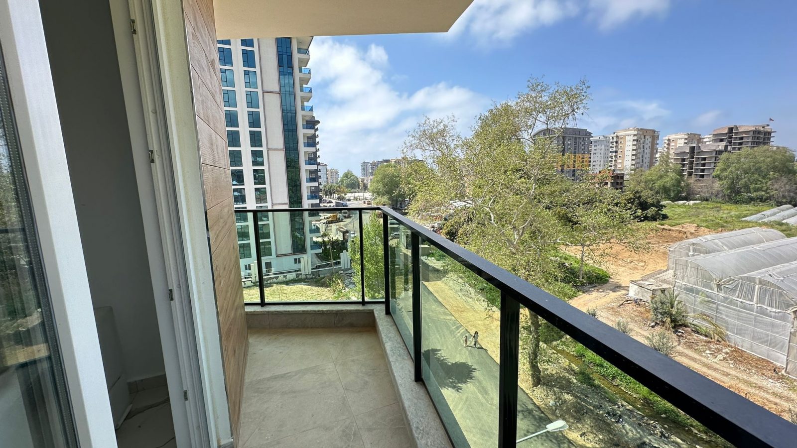 Дуплекс с планировкой 1+1 в Махмутларе всего в 550 метрах от пляжа. - Фото 9