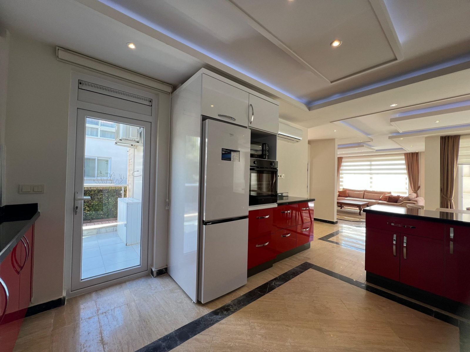 Сдается меблированная вилла 3+1 в районе Бекташ, Аланья, площадью 215 м². - Фото 8