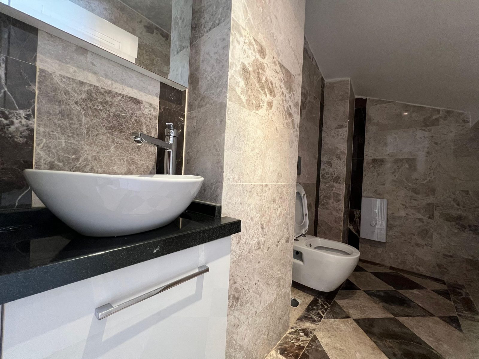 Сдается меблированная вилла 3+1 в районе Бекташ, Аланья, площадью 215 м². - Фото 14