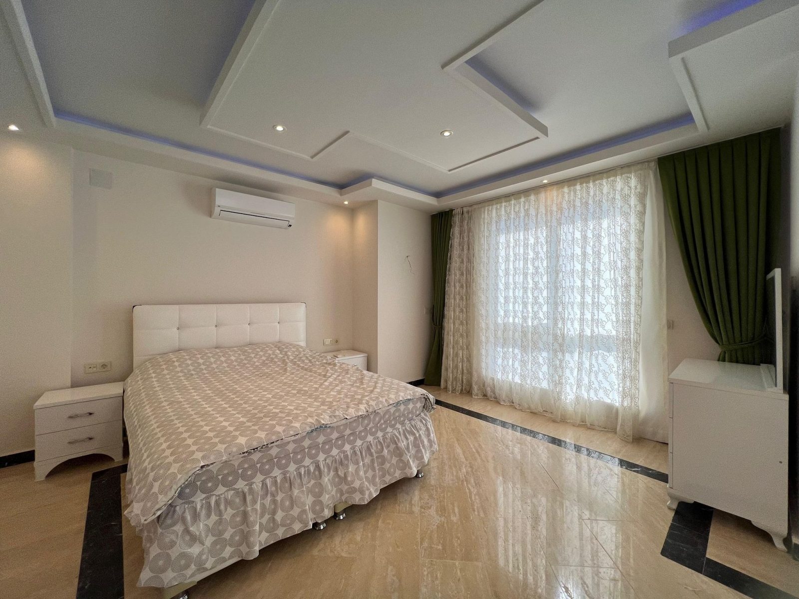 Сдается меблированная вилла 3+1 в районе Бекташ, Аланья, площадью 215 м². - Фото 23