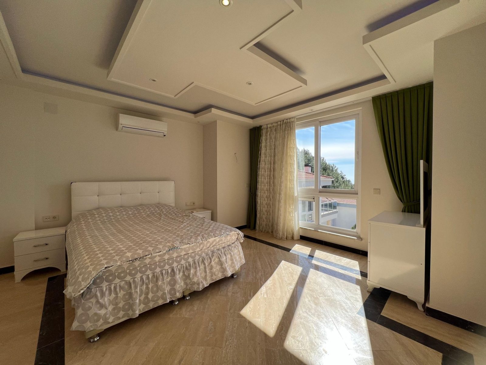 Сдается меблированная вилла 3+1 в районе Бекташ, Аланья, площадью 215 м². - Фото 26