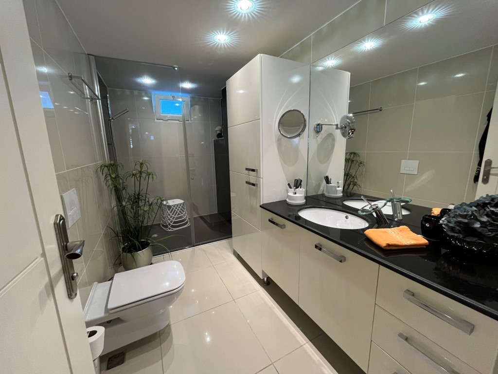 Пентхаус 3+1, 235 м² в центре Алании, всего в 950 метрах от пляжа Клеопатра. - Фото 16