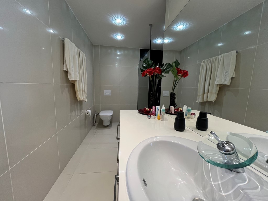 Пентхаус 3+1, 235 м² в центре Алании, всего в 950 метрах от пляжа Клеопатра. - Фото 40