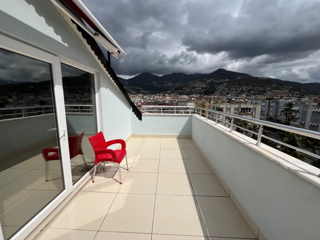 Пентхаус 3+1, 235 м² в центре Алании, всего в 950 метрах от пляжа Клеопатра. - Фото 49