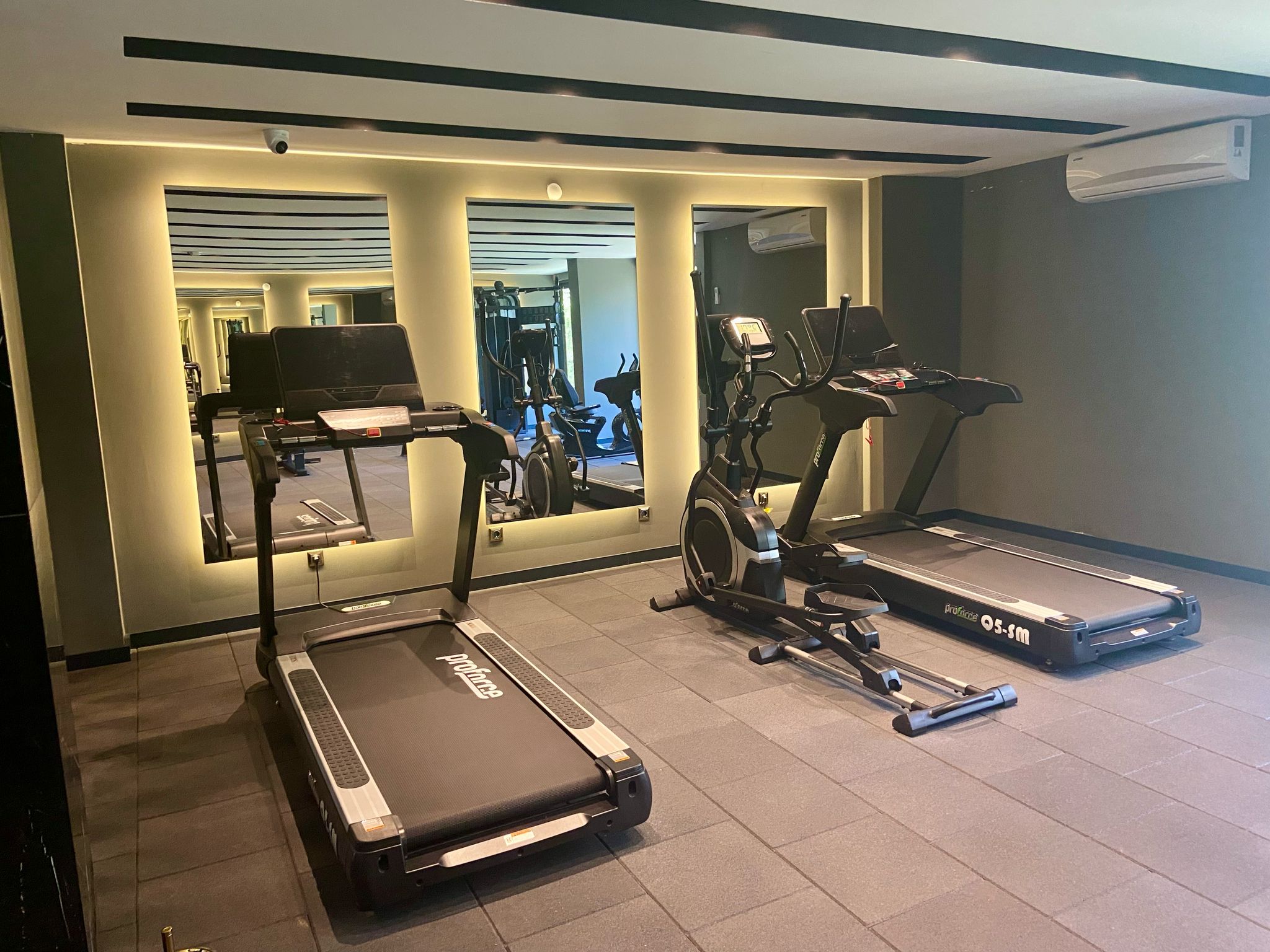 Трехкомнатная квартира рядом с морем в центре Алании.  - Фото 12