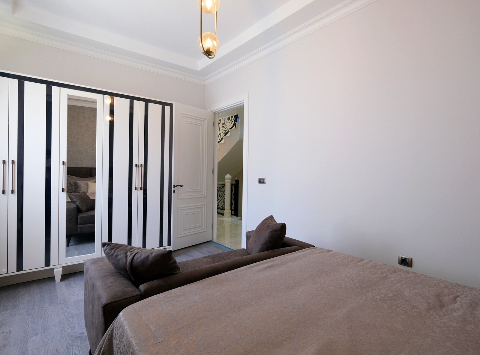 Элитные виллы 6+3 в Бююкчекмедже с панорамным видом на море. - Фото 35