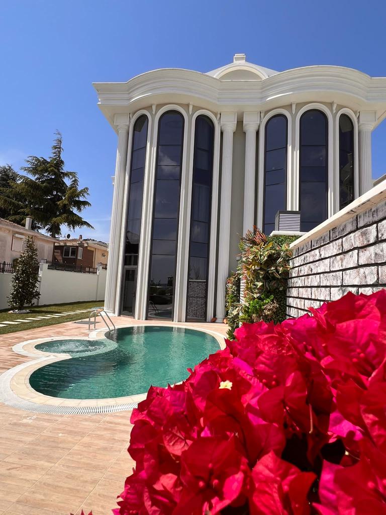 Элитные виллы 6+3 в Бююкчекмедже с панорамным видом на море. - Фото 4