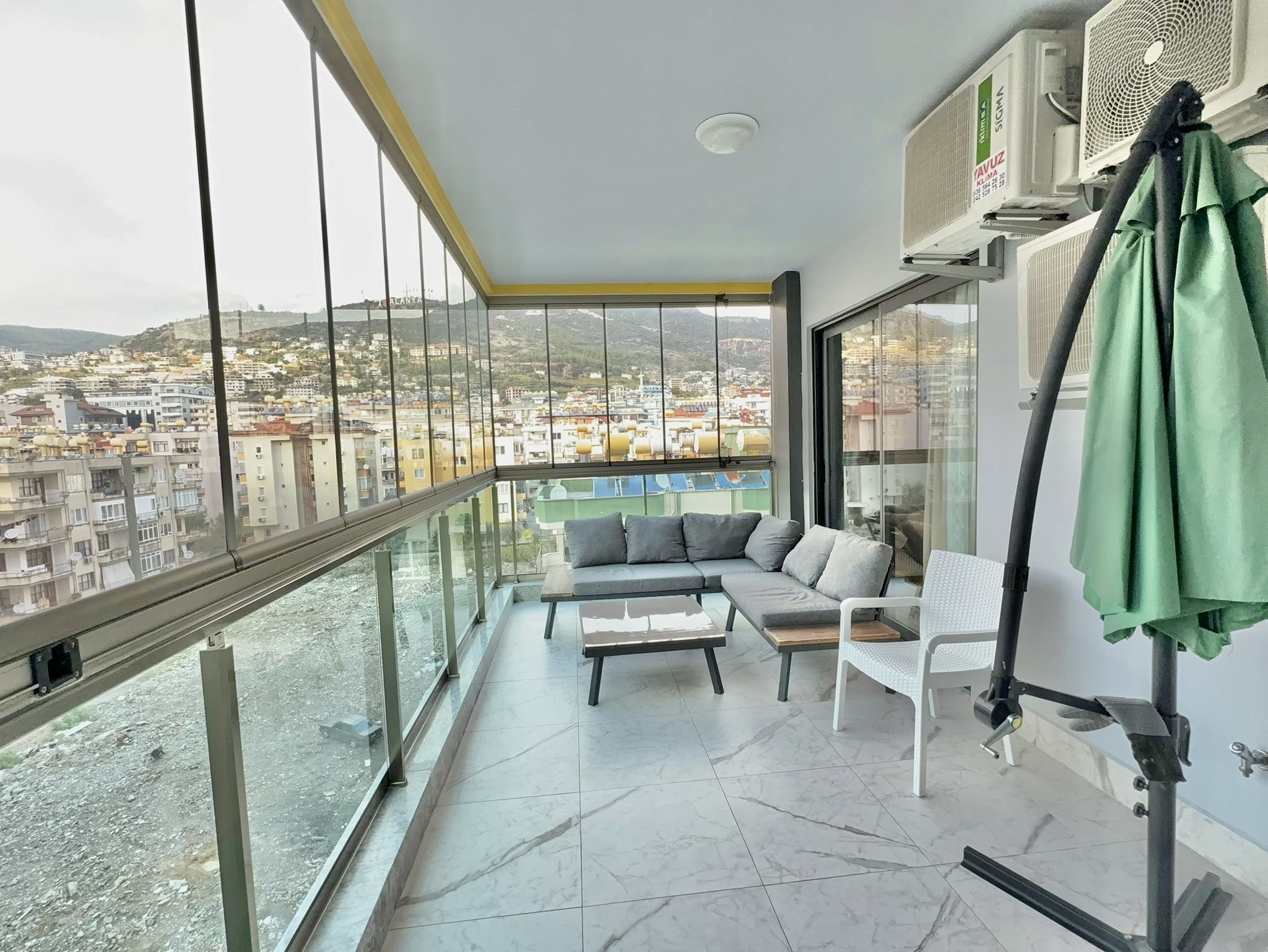 Квартира с планировкой 3+1 и отдельной кухней в центре Алании. - Фото 17