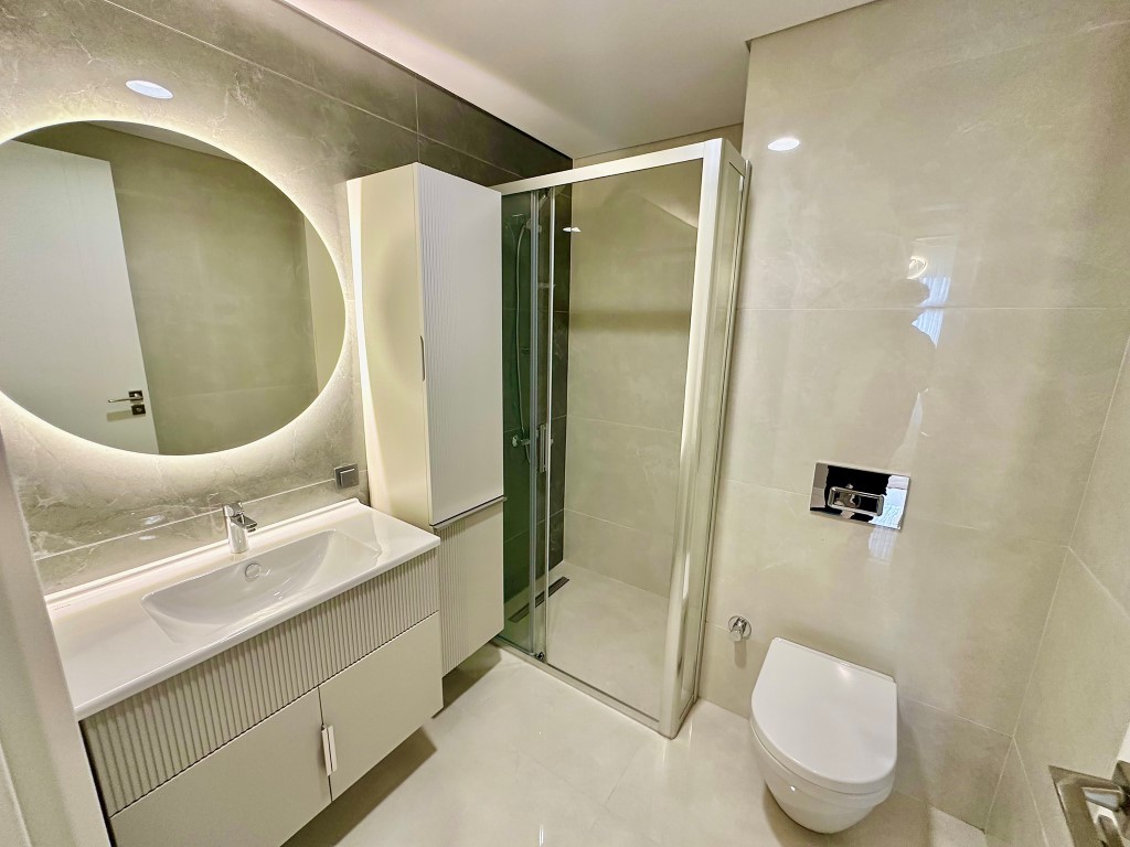 Новый современный жилой комплекс с различными планировками в районе Багджылар, Стамбул. - Фото 35