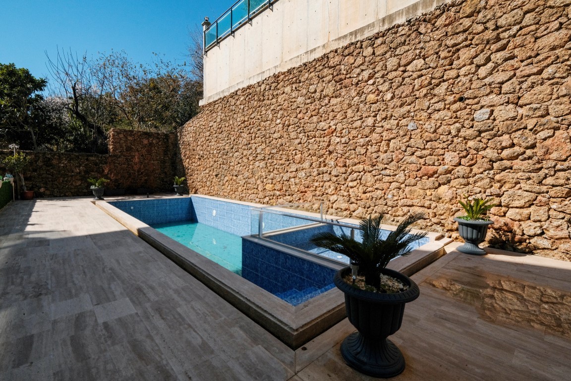 Пентхаус планировкой 3+1, 180 м², в районе Кестель. - Фото 5