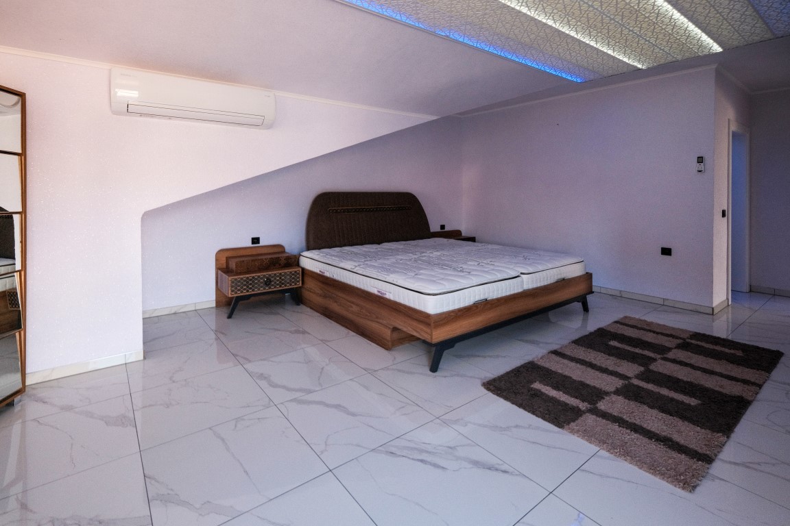 Пентхаус планировкой 3+1, 180 м², в районе Кестель. - Фото 27