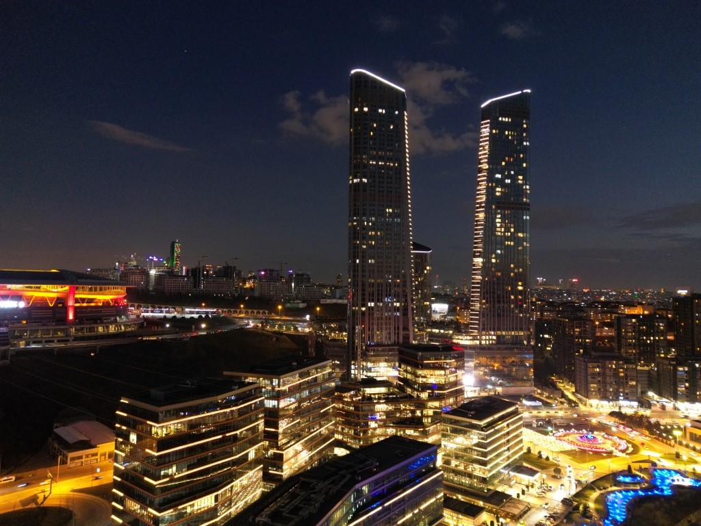 Современный комплекс в районе Сарыйер для жизни, бизнеса и инвестиций. - Фото 9