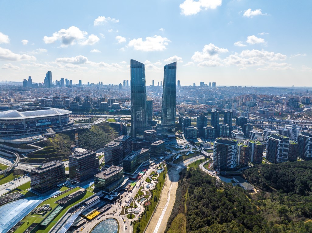 Современный комплекс в районе Сарыйер для жизни, бизнеса и инвестиций. - Фото 3