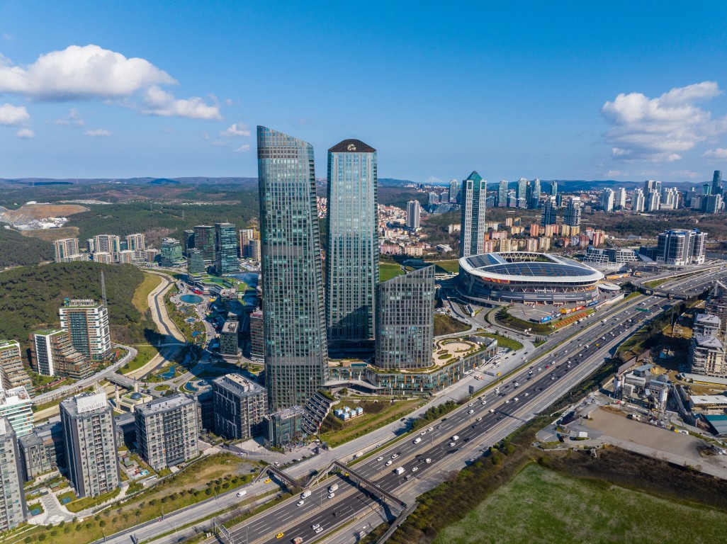 Современный комплекс в районе Сарыйер для жизни, бизнеса и инвестиций. - Фото 4