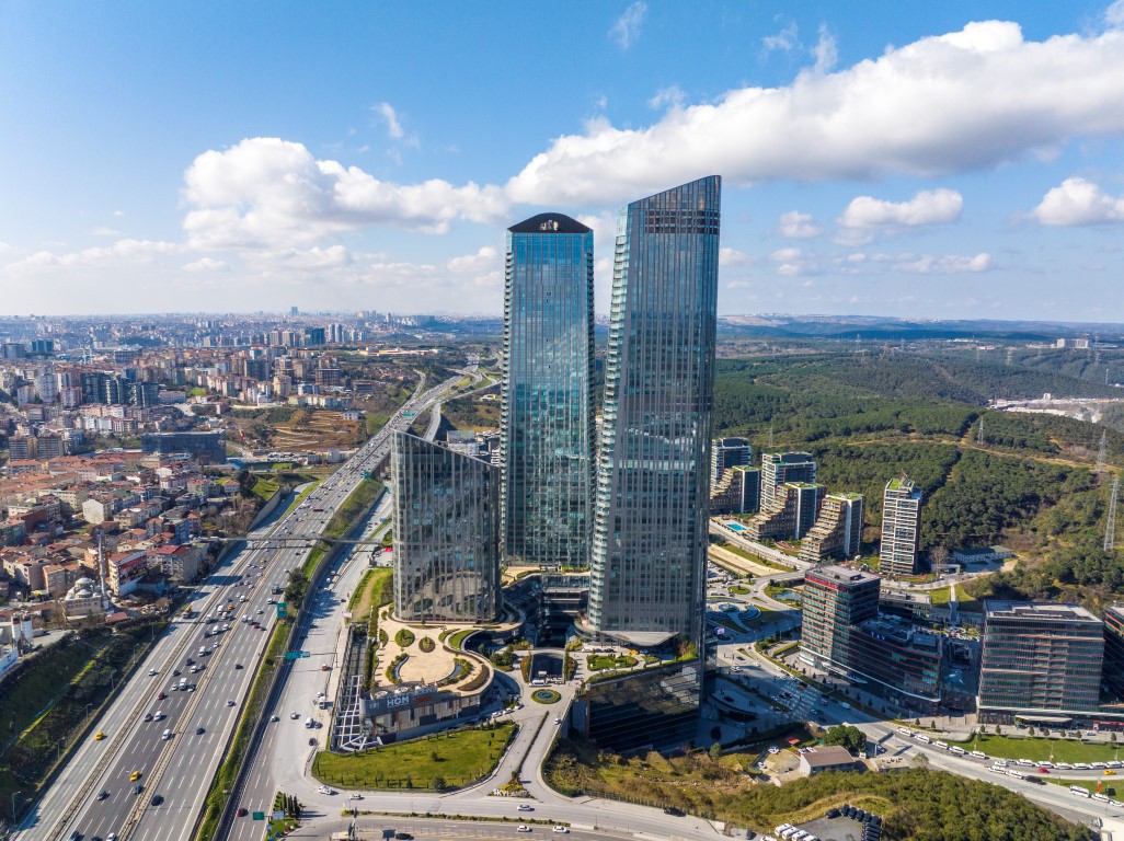 Современный комплекс в районе Сарыйер для жизни, бизнеса и инвестиций. - Фото 6